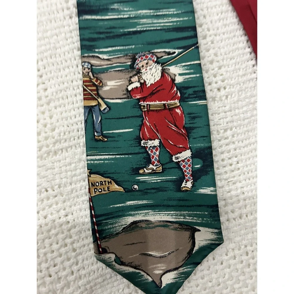 Oscar De La Renta Mens Novelty Neck Tie Christmas‎ Golfing Santa Argyle Check